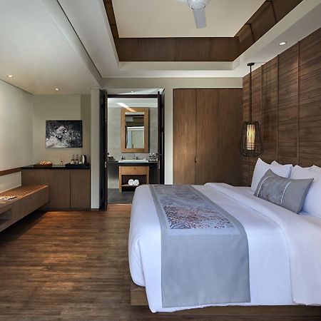 Cross Bali Breakers Jimbaran Exterior foto