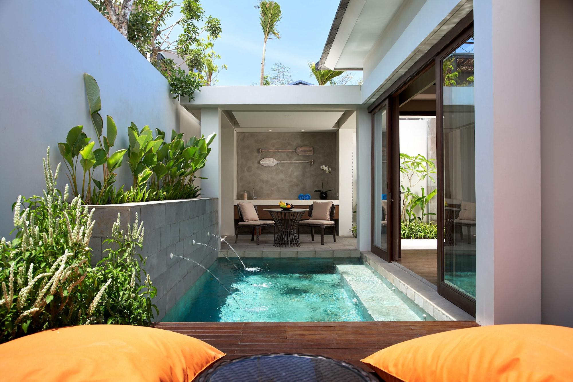 Cross Bali Breakers Jimbaran Exterior foto